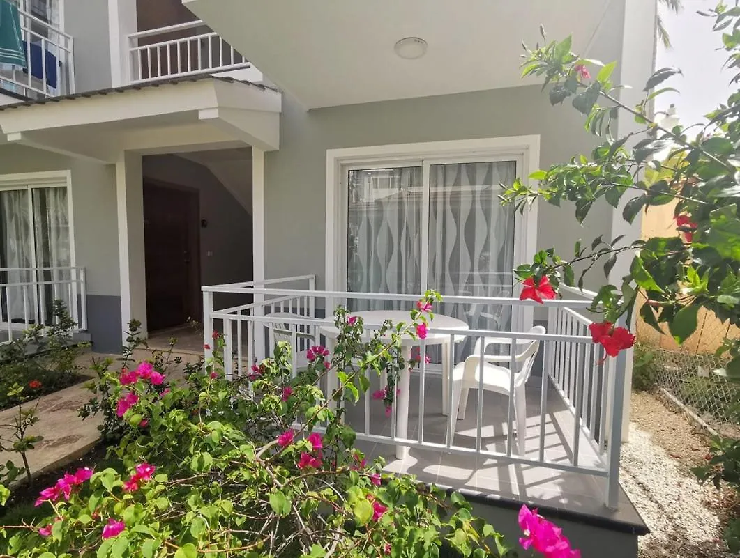 Aparthotel Caribbean Studios Tropicana With Pool - Playa Los Corales Punta Cana